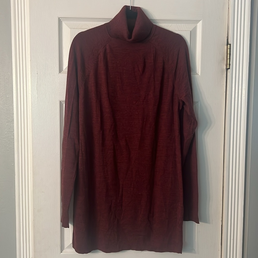 GAP Burgundy 100% Merino Wool tunic Sweater-sz Large Tall.